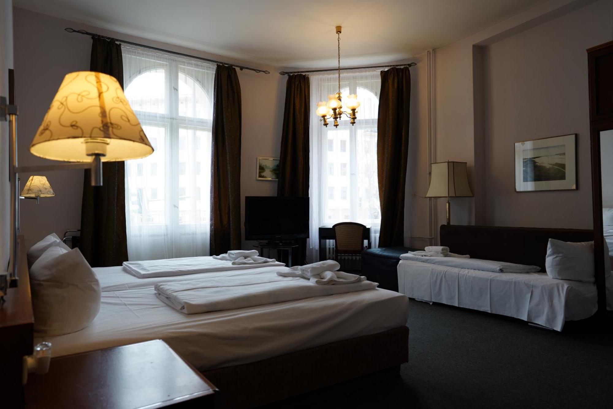 Hotel Pension Xantener Eck Berlin Eksteriør billede