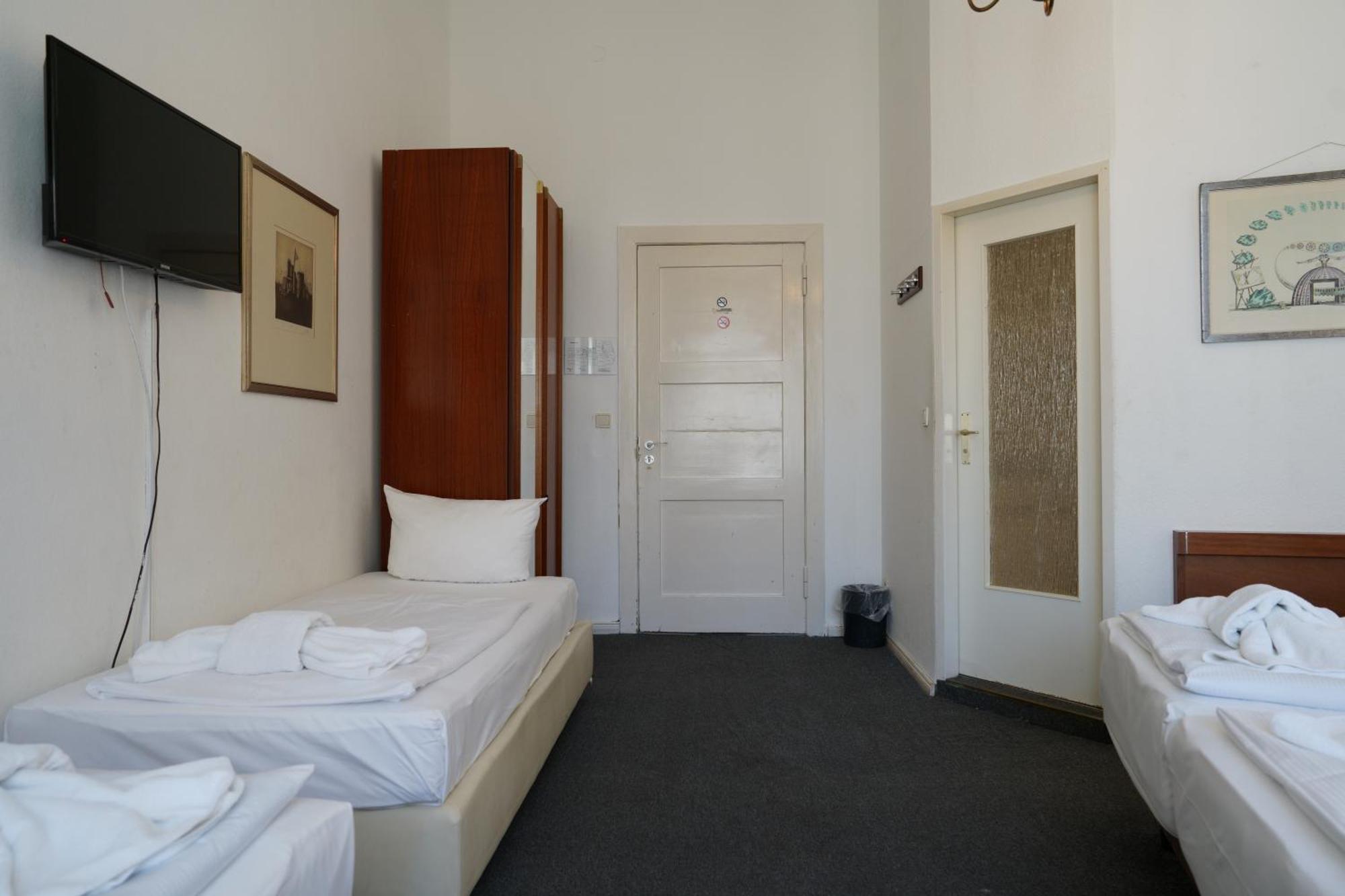 Hotel Pension Xantener Eck Berlin Eksteriør billede