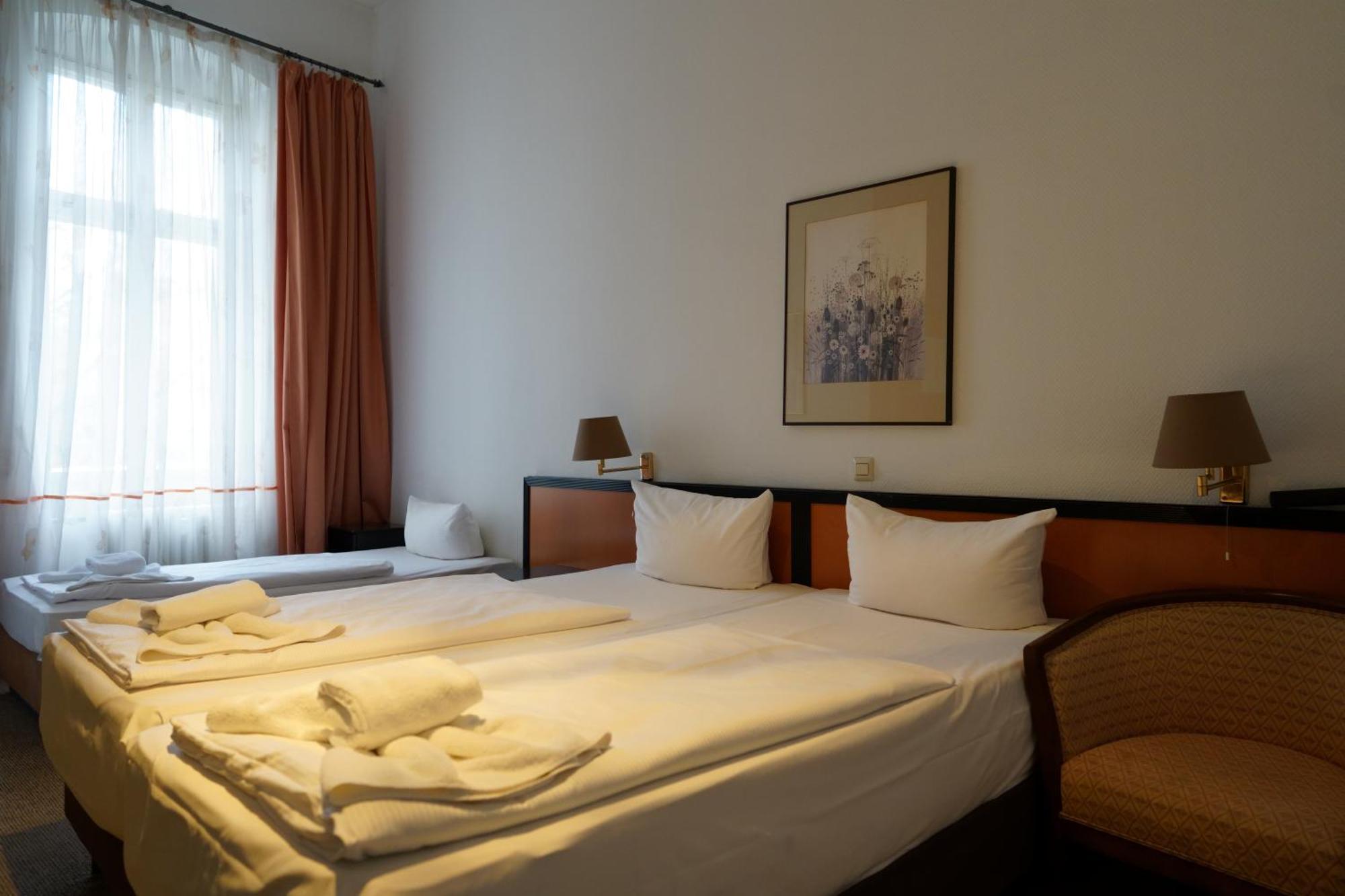 Hotel Pension Xantener Eck Berlin Eksteriør billede