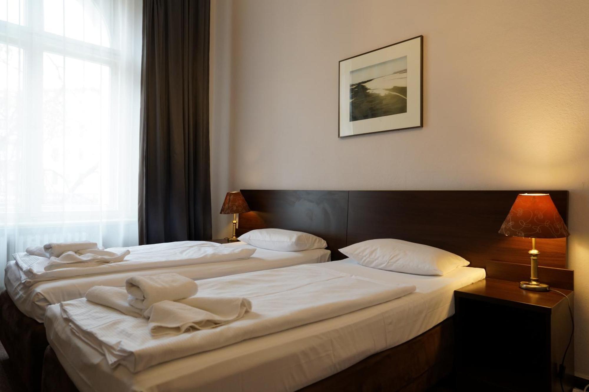 Hotel Pension Xantener Eck Berlin Eksteriør billede