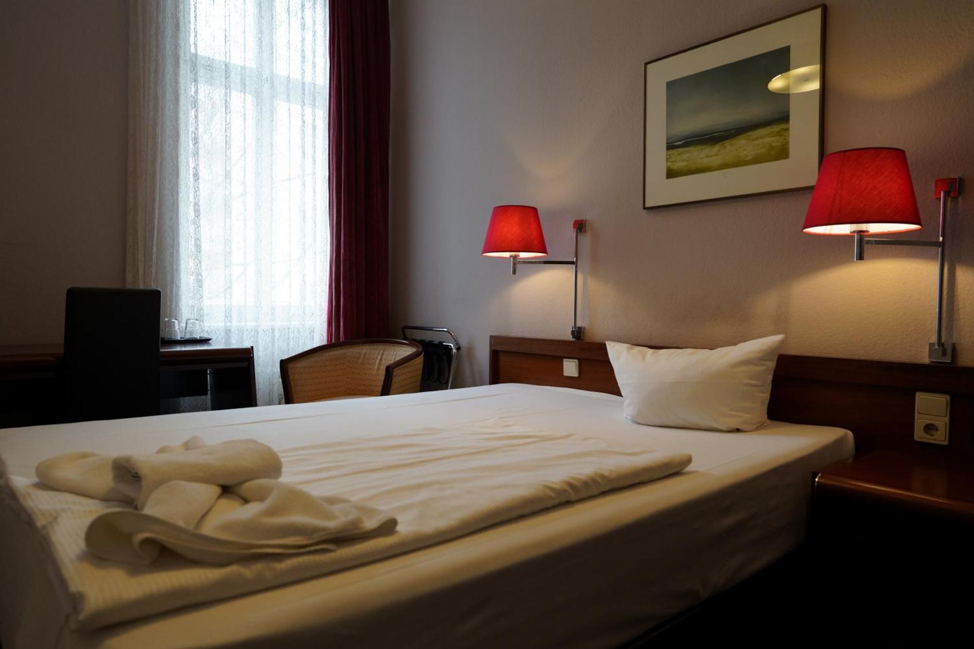 Hotel Pension Xantener Eck Berlin Eksteriør billede
